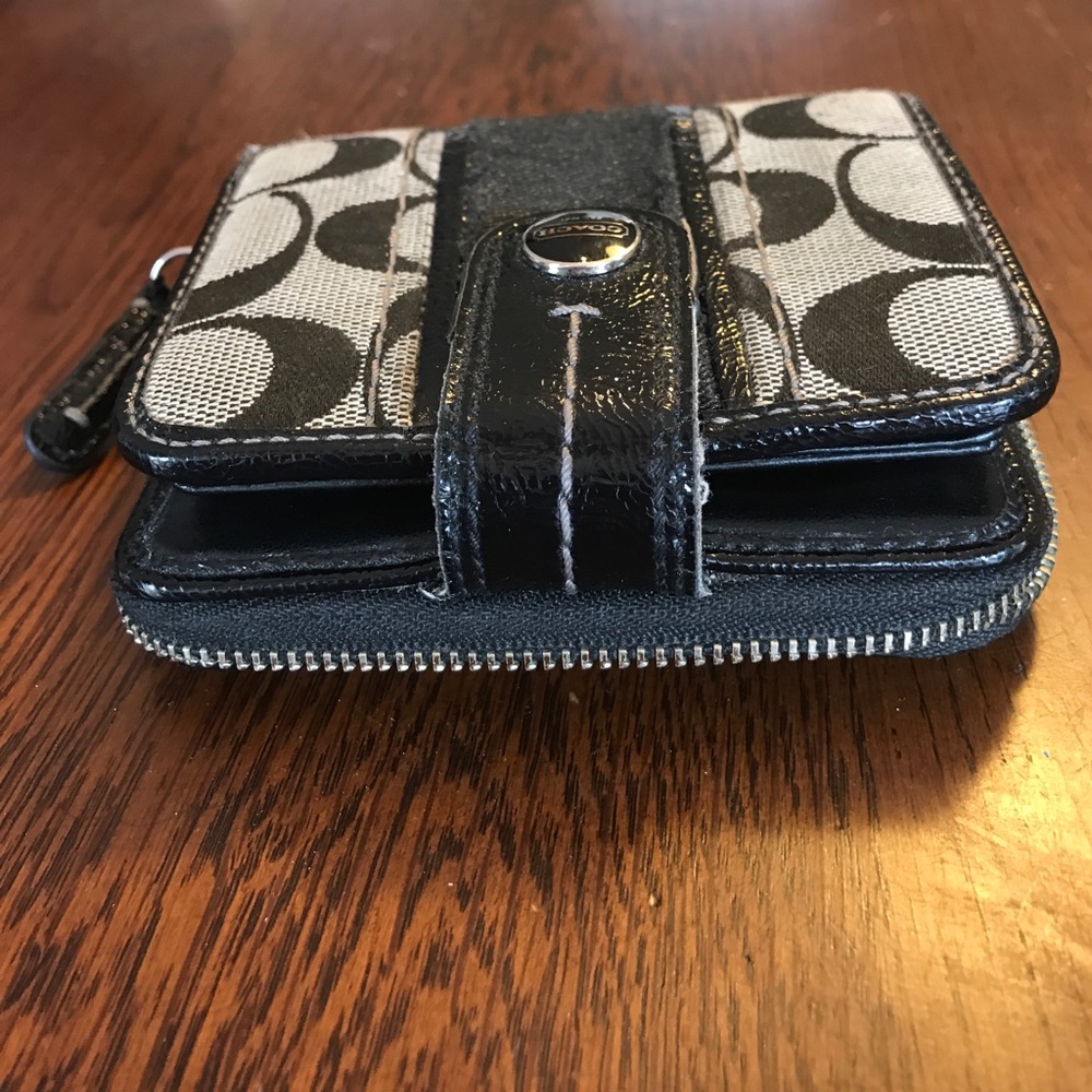 Coach Wallet - Picture 5 of 6